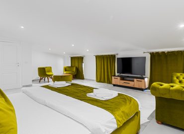 Green Apartment - camera cazare Transylvania House