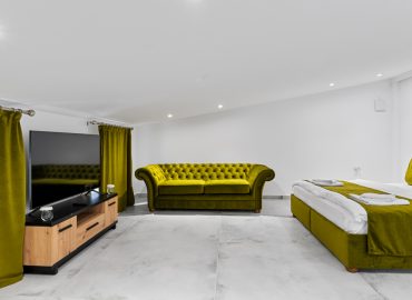 Green Apartment - camera cazare Transylvania House